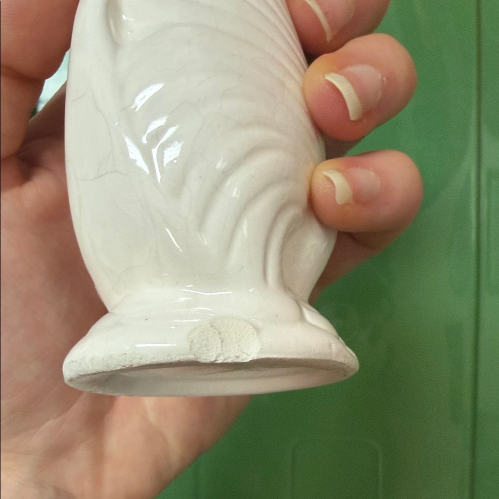 Vintage White Ceramic Swan Vase - Picture 7 of 12